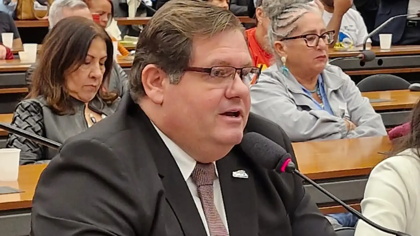pública critica velocidade da reforma administrativa em audiência na câmara