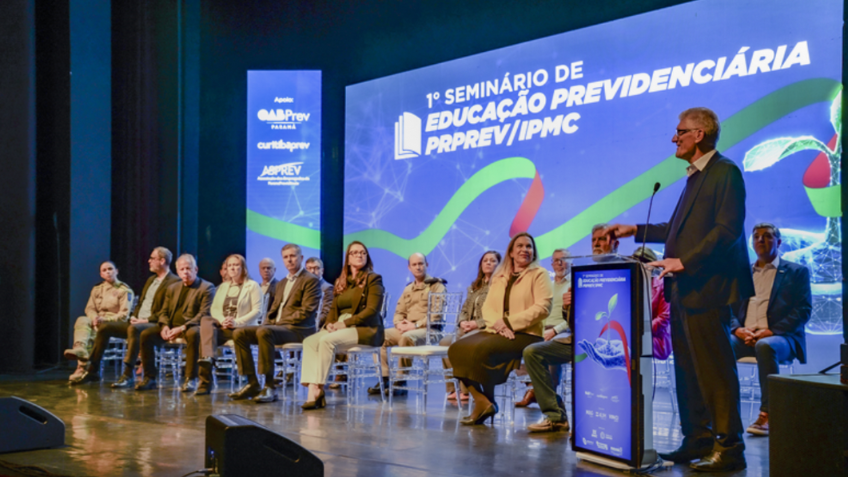 1º seminário de educação previdenciária reúne especialistas em curitiba