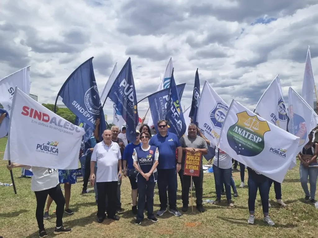 29 10 2025 marcha nacional contra a reforma administrativa 1 1536x1152