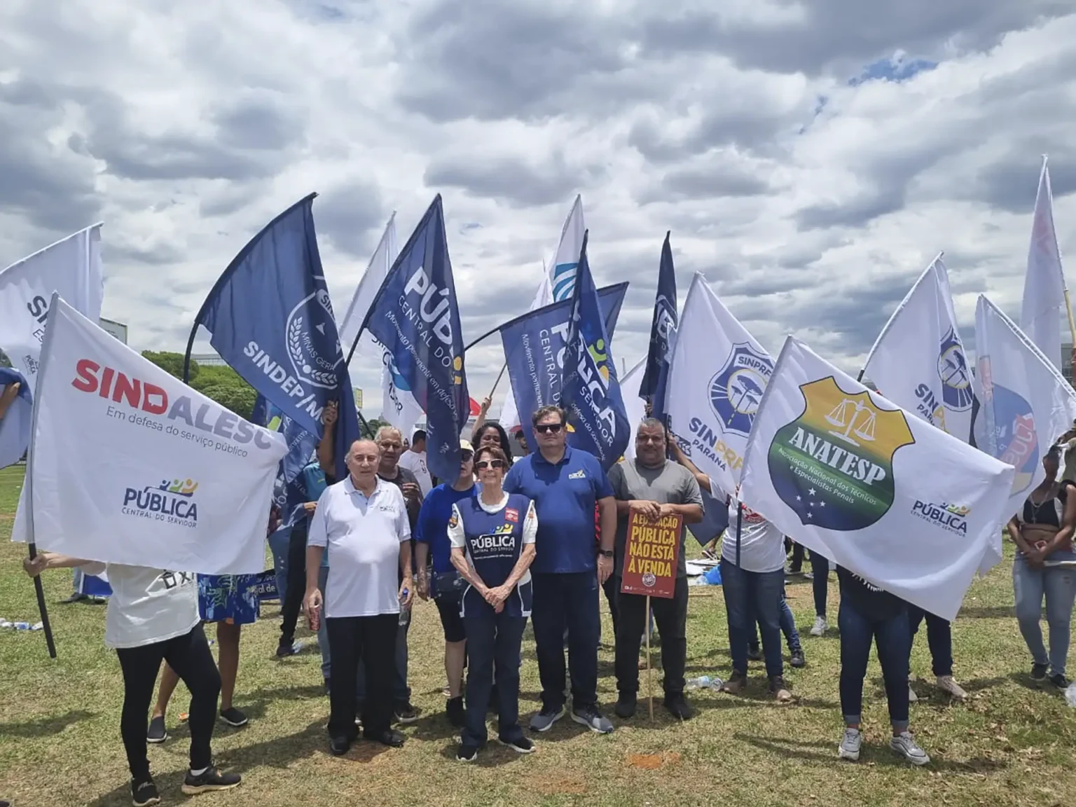 29 10 2025 marcha nacional contra a reforma administrativa 1 1536x1152