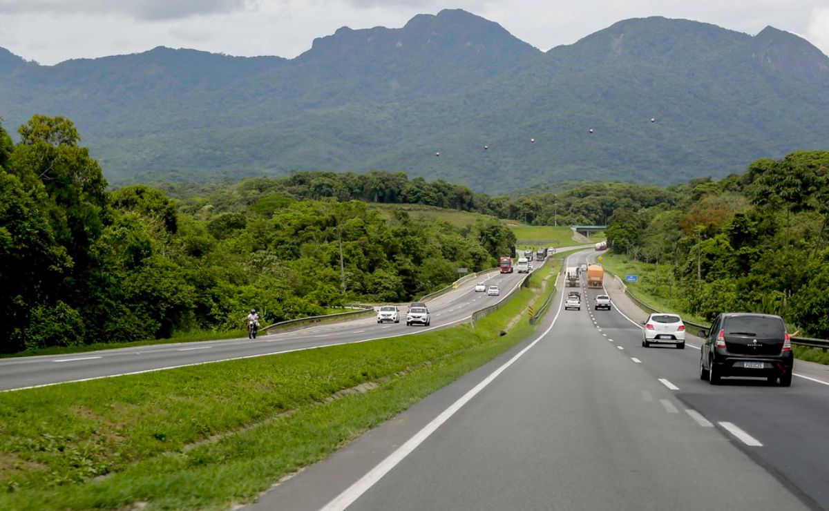 transito feriado dia trabalhador 1